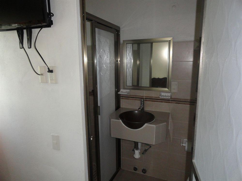 Hotel D' Santiago ปาเลงเก ภายนอก รูปภาพ