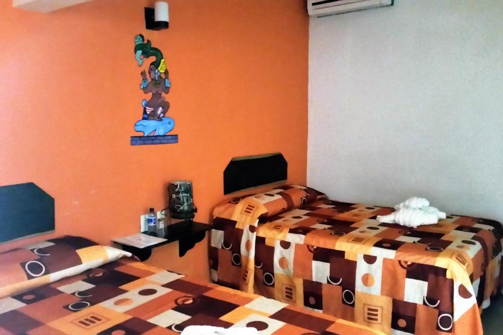Hotel D' Santiago ปาเลงเก ภายนอก รูปภาพ