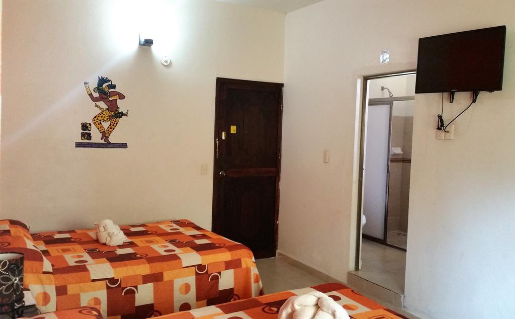 Hotel D' Santiago ปาเลงเก ภายนอก รูปภาพ