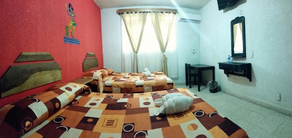 Hotel D' Santiago ปาเลงเก ภายนอก รูปภาพ