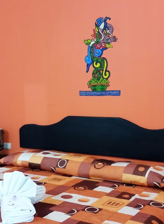 Hotel D' Santiago ปาเลงเก ภายนอก รูปภาพ