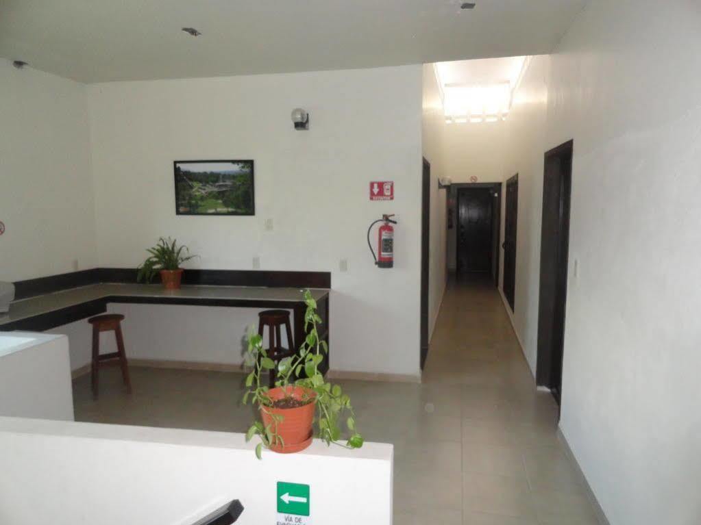Hotel D' Santiago ปาเลงเก ภายนอก รูปภาพ